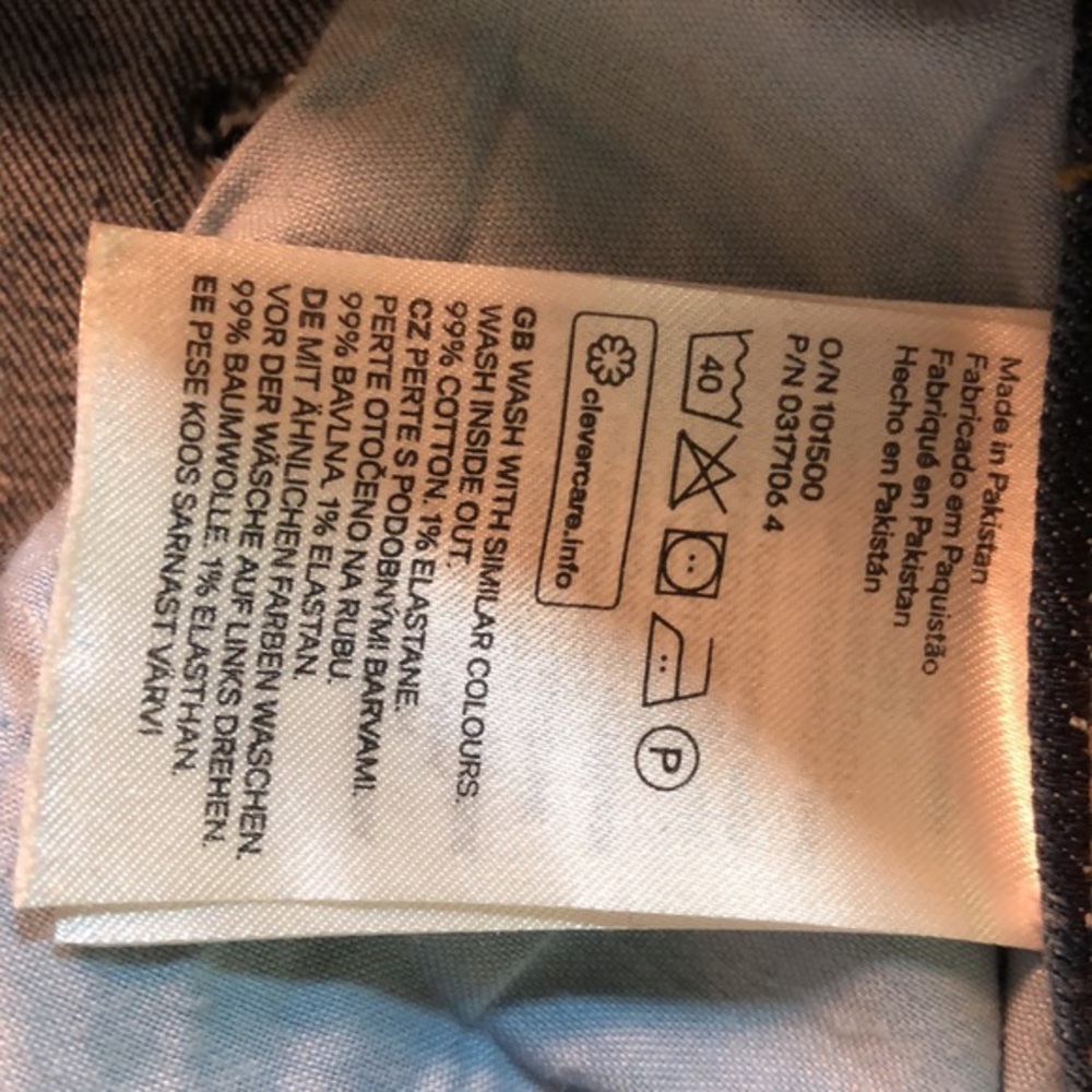 Divided for H&M higher rise distress jeans, size 6 - Picture 5 of 14